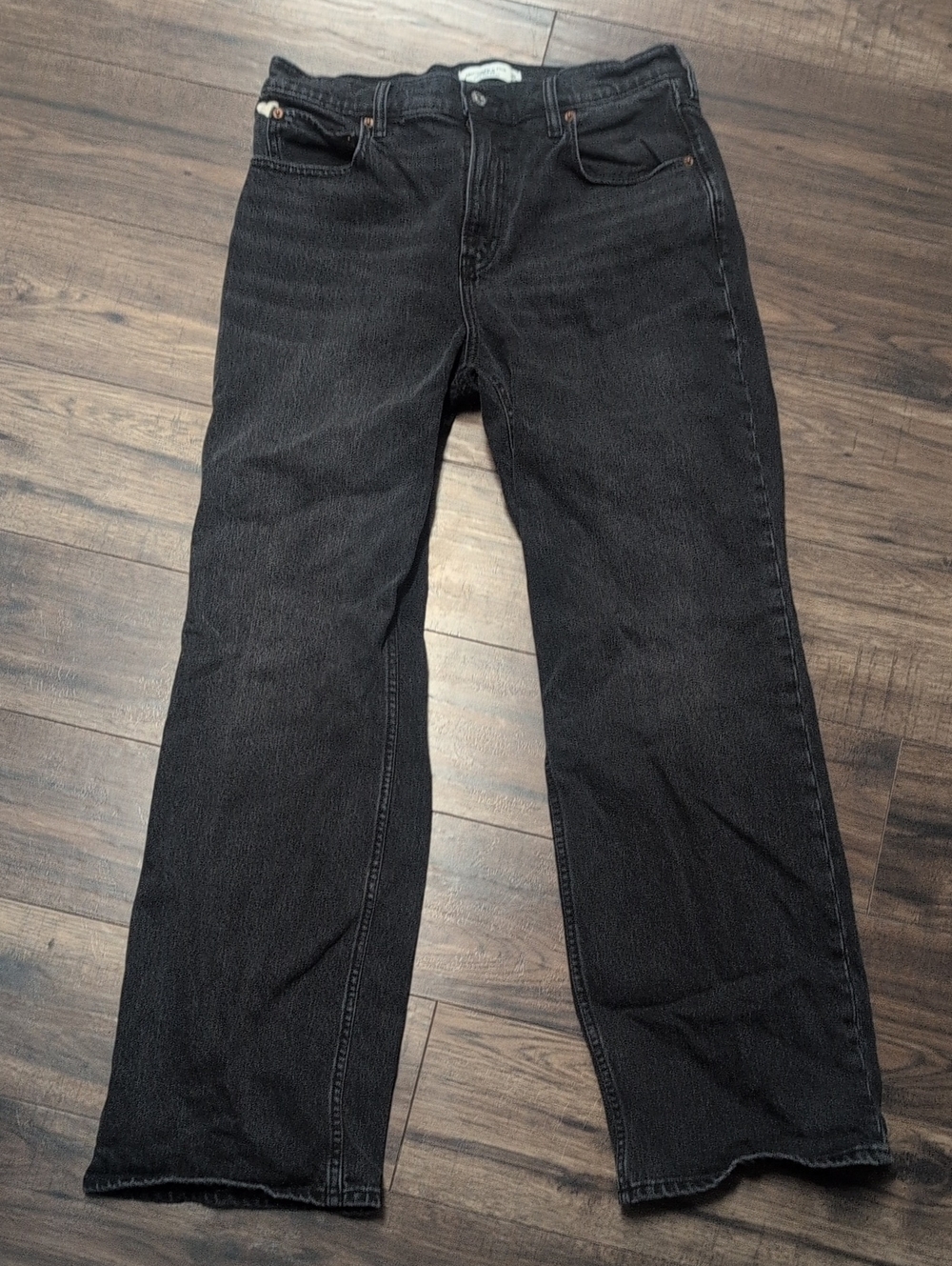 Abercombie and Fitch 90s Relaxed fit Jeans